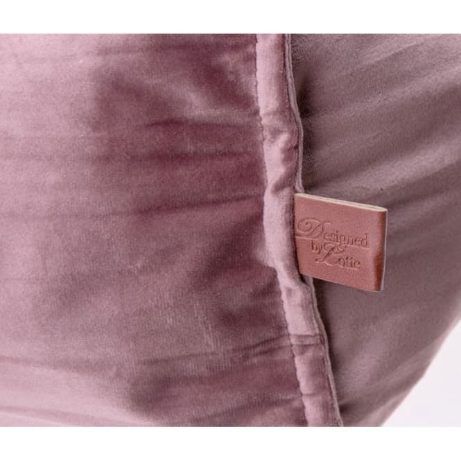 Designed by Lotte Katzenkissen Velveti - pink 2